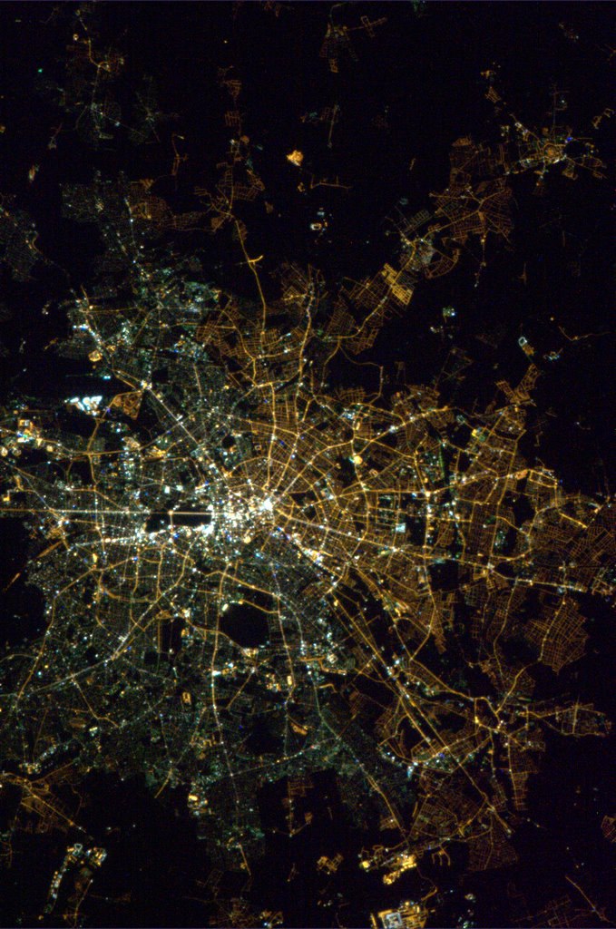 berlin-at-night