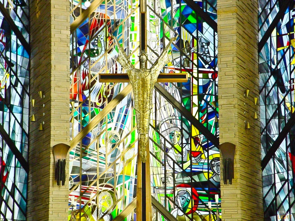 The altar, Munderloh Windows